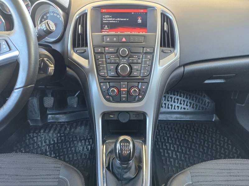 Opel Astra 1.6D 110кс ЕВРО 6В 2015 година ВСИЧКО ПЛАТЕНО, снимка 15 - Автомобили и джипове - 45208026