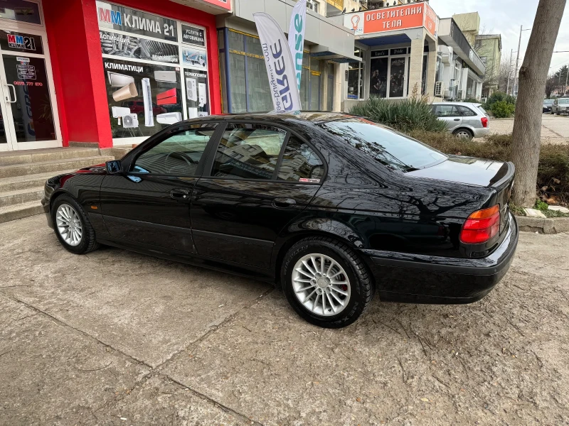 BMW 520, снимка 4 - Автомобили и джипове - 48666240