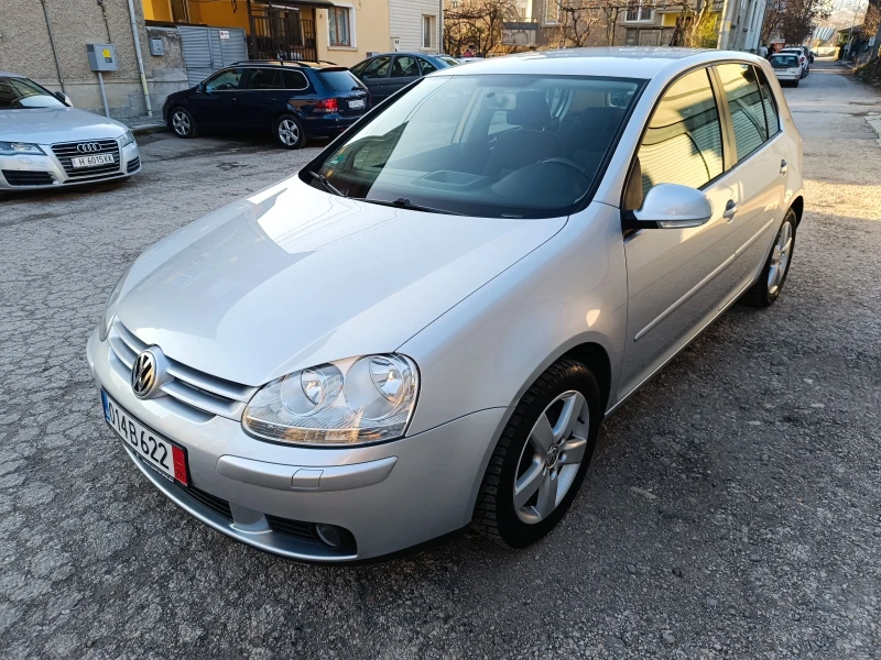 VW Golf TOUR 1.6i 102 к.с , снимка 1 - Автомобили и джипове - 48743449