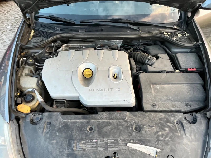 Renault Laguna Coupe GT 2.0T , снимка 3 - Автомобили и джипове - 51688029