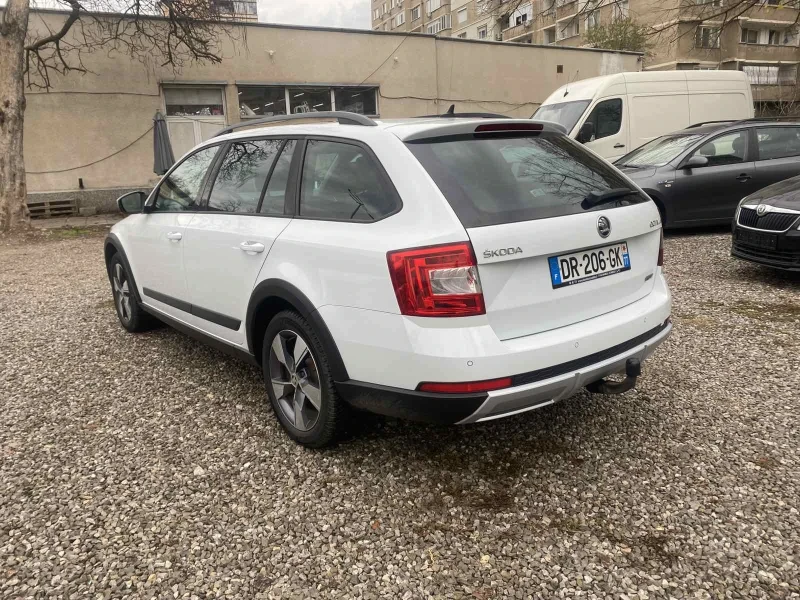 Skoda Octavia 2.0dizel4X4DSG, снимка 5 - Автомобили и джипове - 52561395