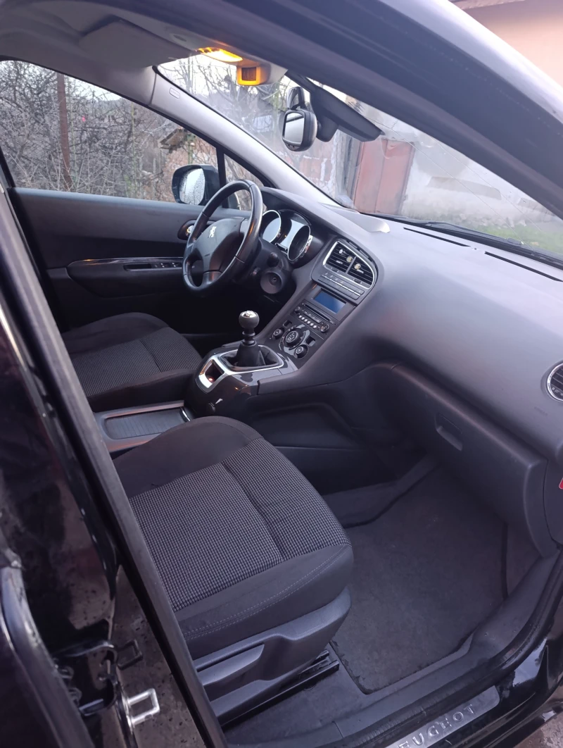 Peugeot 5008, снимка 10 - Автомобили и джипове - 53013599