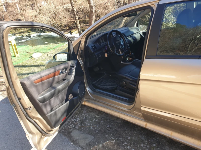 Mercedes-Benz B 180, снимка 4 - Автомобили и джипове - 53073846