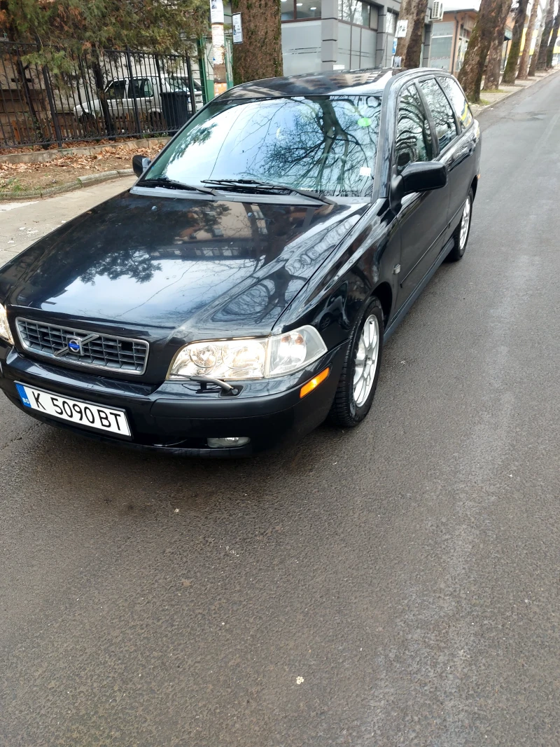 Volvo V40, снимка 9 - Автомобили и джипове - 53260196