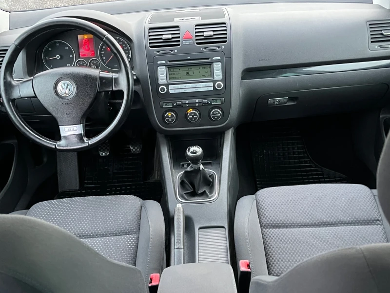 VW Golf 1.9TDI 105кс, снимка 9 - Автомобили и джипове - 53395959