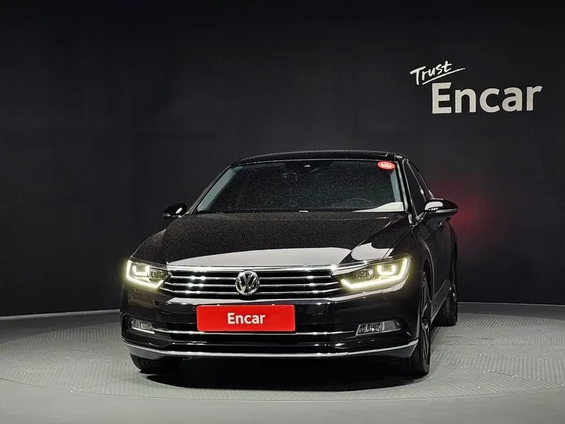 VW Passat 2.0 Tdi Premium, снимка 3 - Автомобили и джипове - 56656503