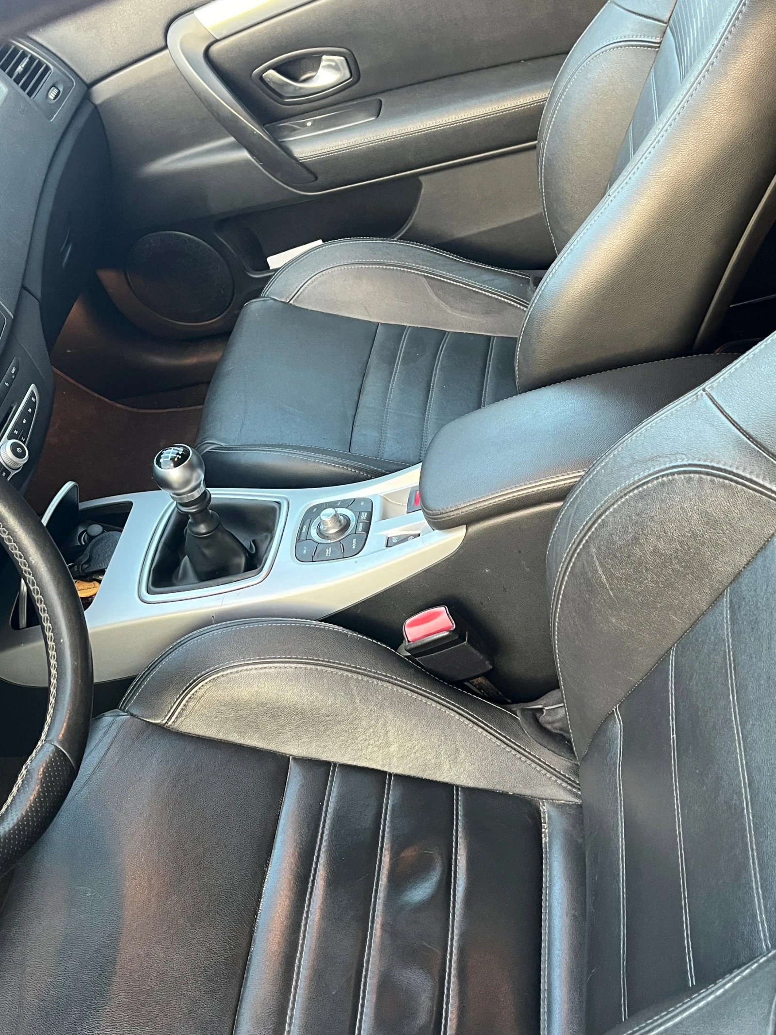 Renault Laguna Coupe GT 2.0T  - изображение 7