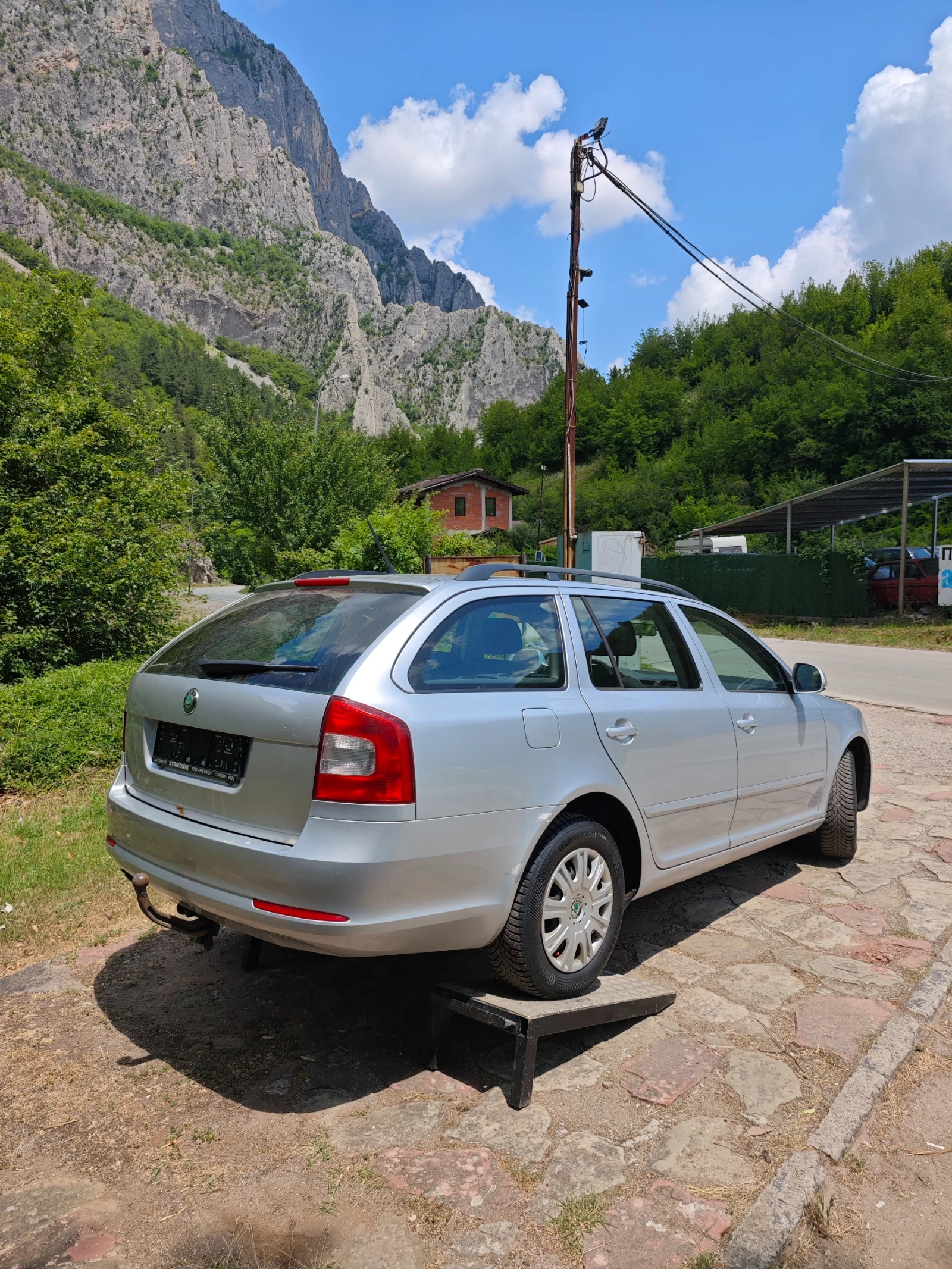 Skoda Octavia 1.6TDI 6-СКОРОСТИ - изображение 4