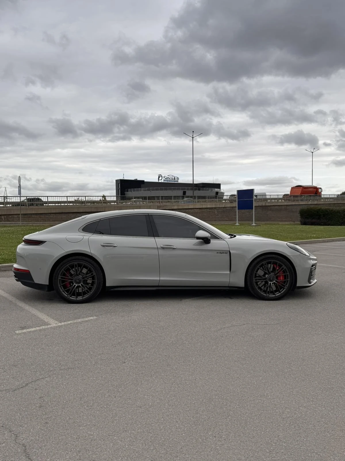 Porsche Panamera turbo E-HYBRID  - изображение 5