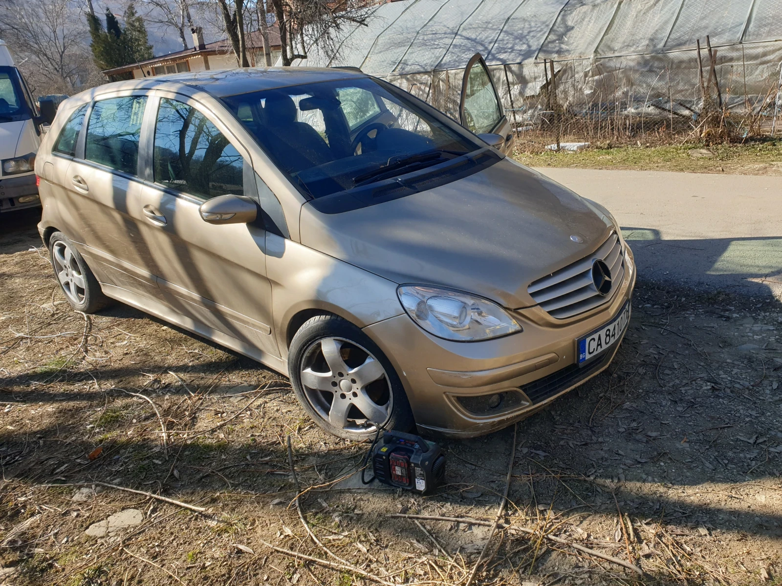 Mercedes-Benz B 180  - изображение 2