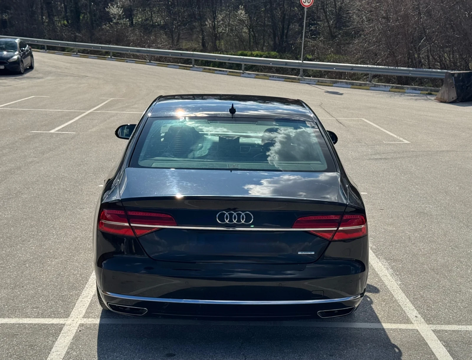 Audi A8 3.0tdi / MATRIX / ОБСЛУЖЕНА / CARPLAY, снимка 6 - Автомобили и джипове - 54011196