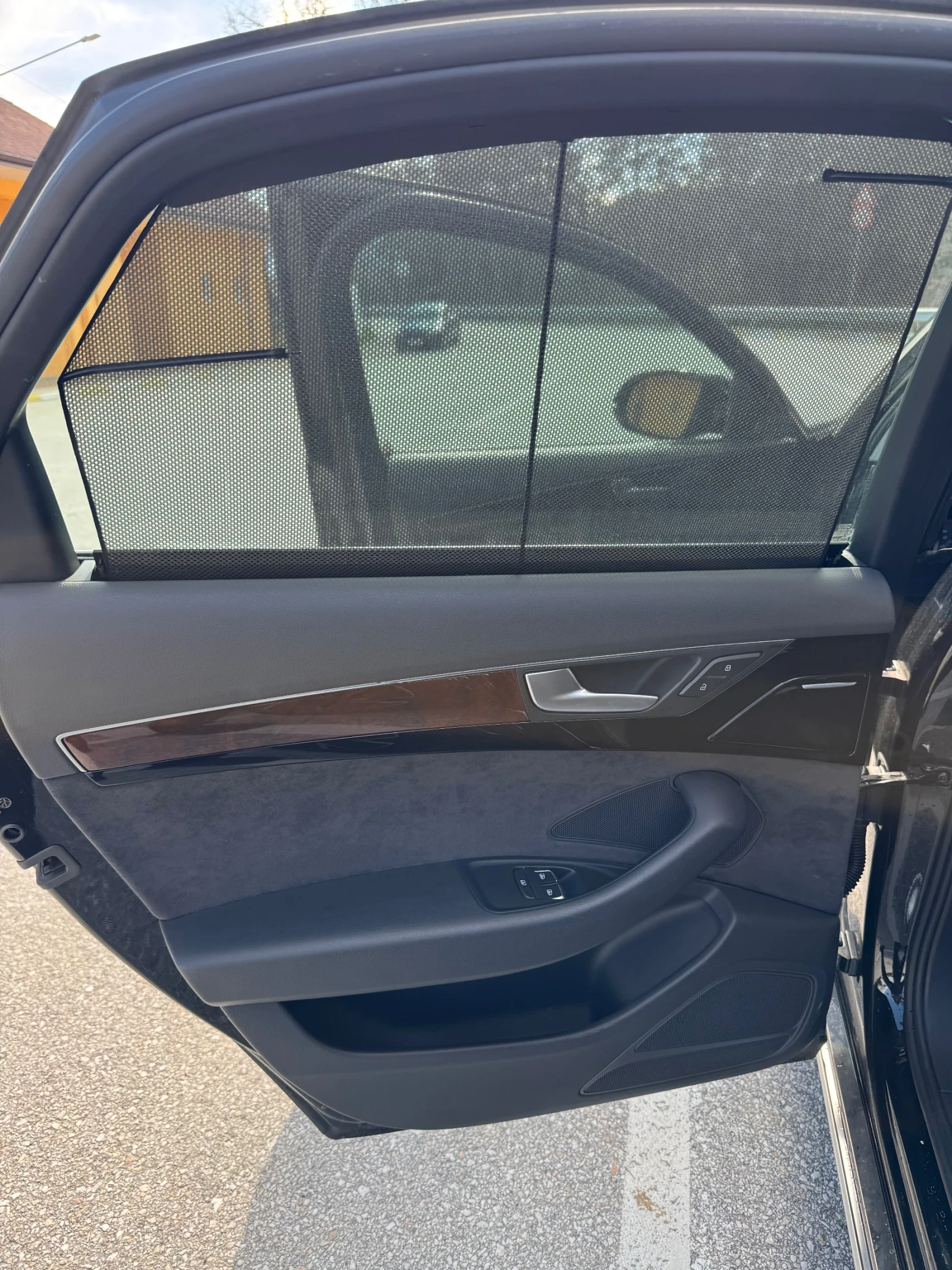 Audi A8 3.0tdi / MATRIX / ОБСЛУЖЕНА / CARPLAY, снимка 15 - Автомобили и джипове - 54011196