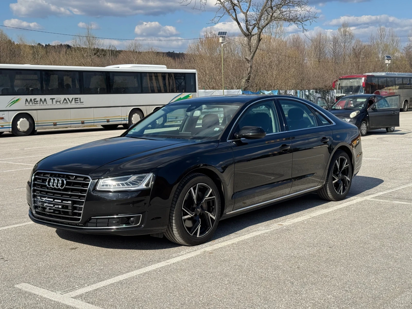 Audi A8 3.0tdi / MATRIX / ОБСЛУЖЕНА / CARPLAY, снимка 2 - Автомобили и джипове - 54011196