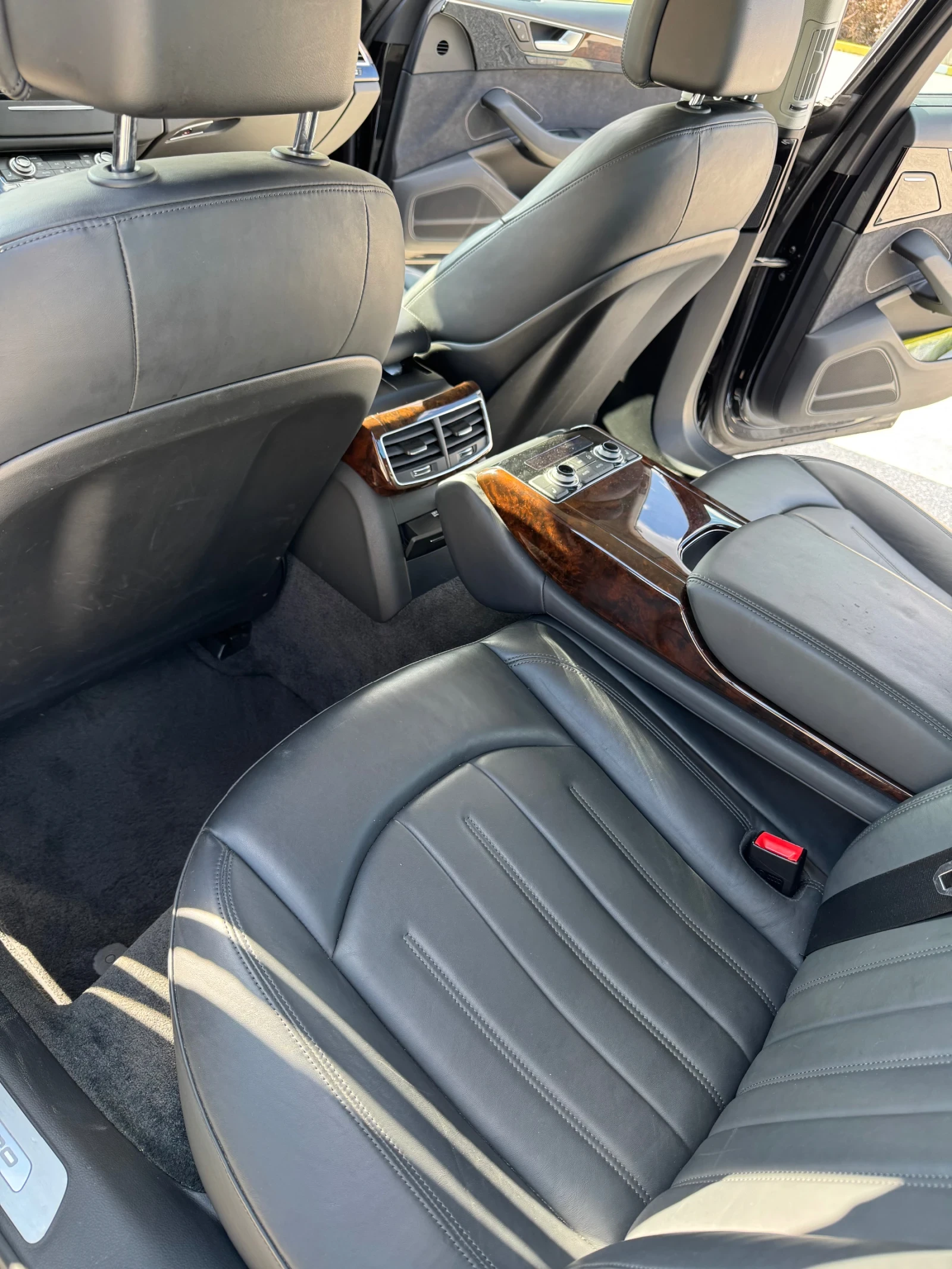 Audi A8 3.0tdi / MATRIX / ОБСЛУЖЕНА / CARPLAY, снимка 14 - Автомобили и джипове - 54191096