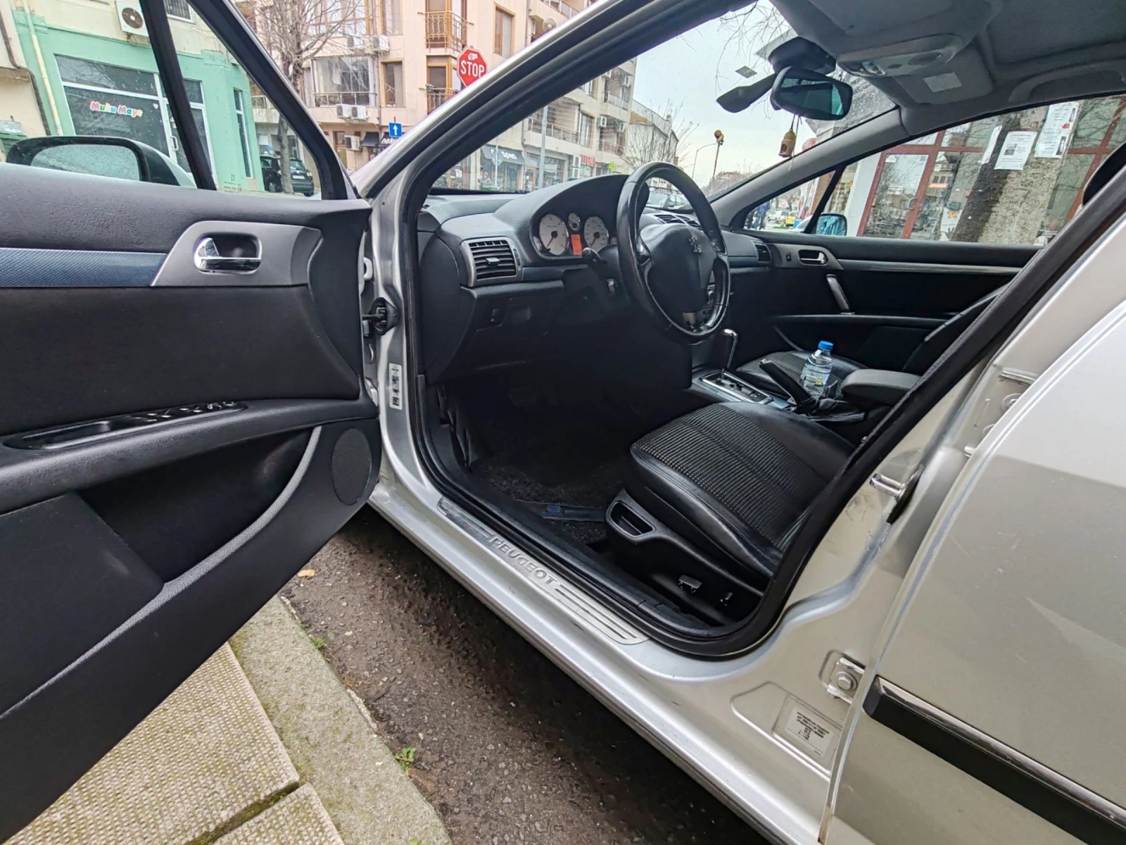 Peugeot 407 2.0 HDI, снимка 11 - Автомобили и джипове - 53803745