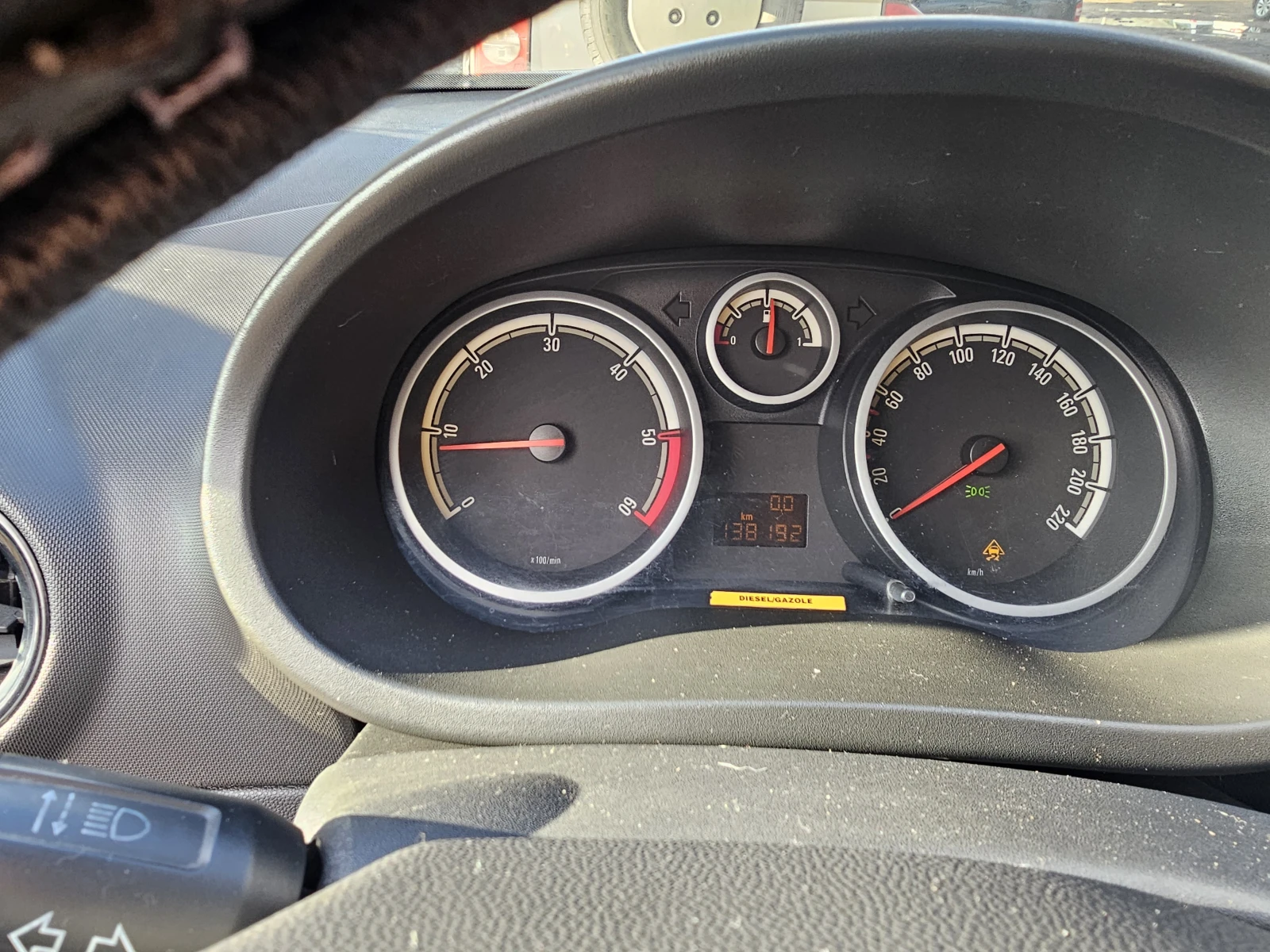 Opel Corsa, снимка 13 - Автомобили и джипове - 54090632