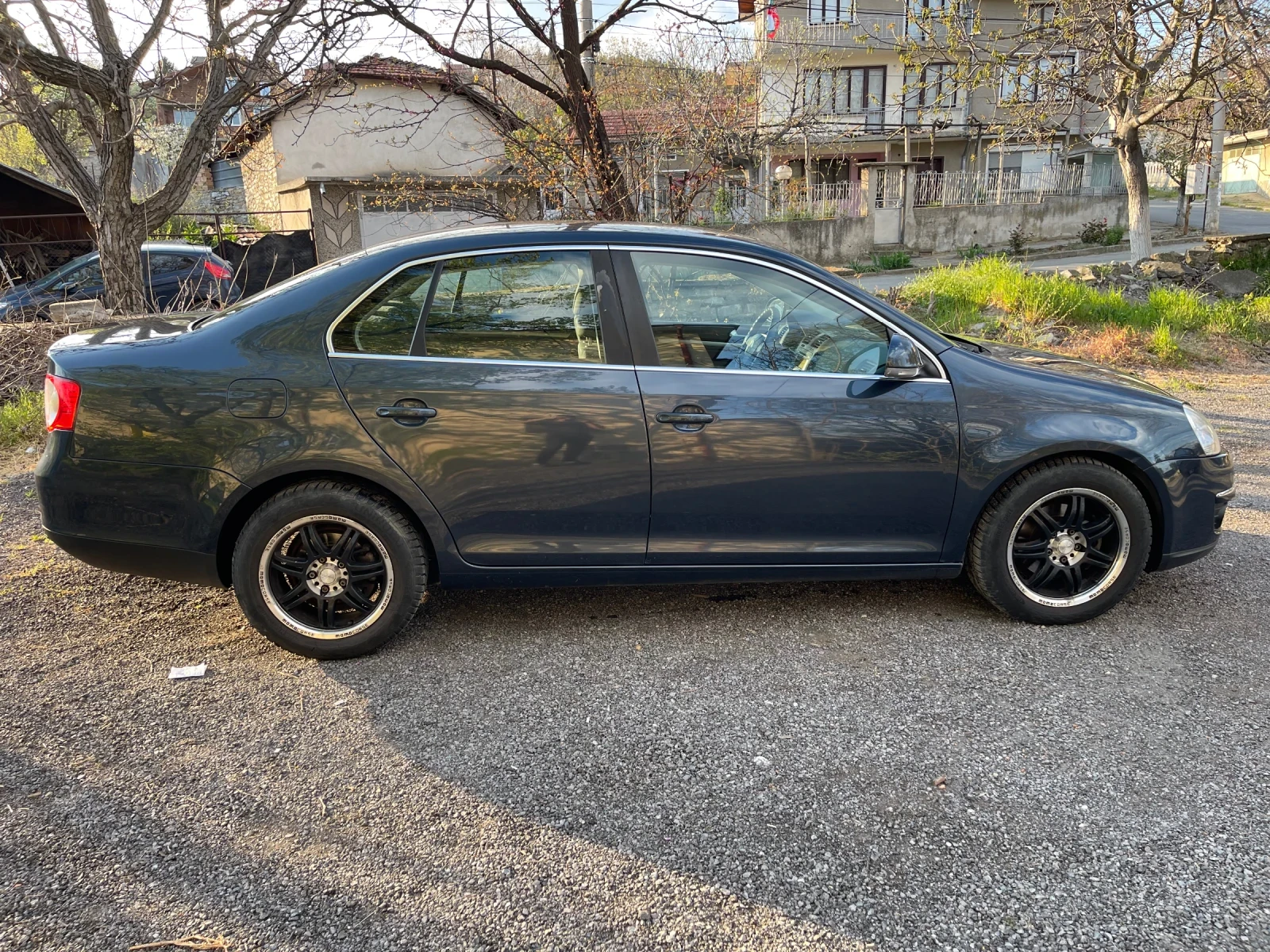 VW Jetta 1.9 TDI, снимка 7 - Автомобили и джипове - 54258696
