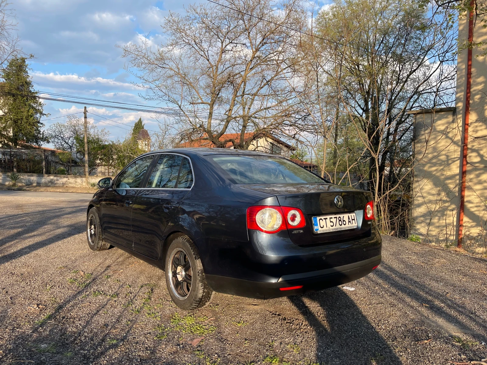 VW Jetta 1.9 TDI, снимка 4 - Автомобили и джипове - 54258696