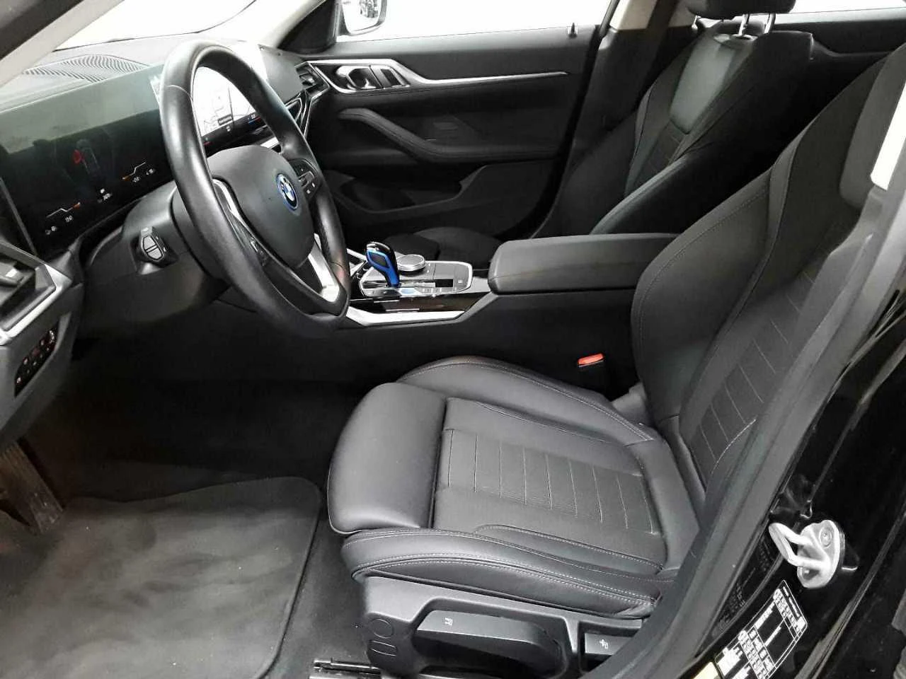 BMW i4 40, снимка 4 - Автомобили и джипове - 54542449