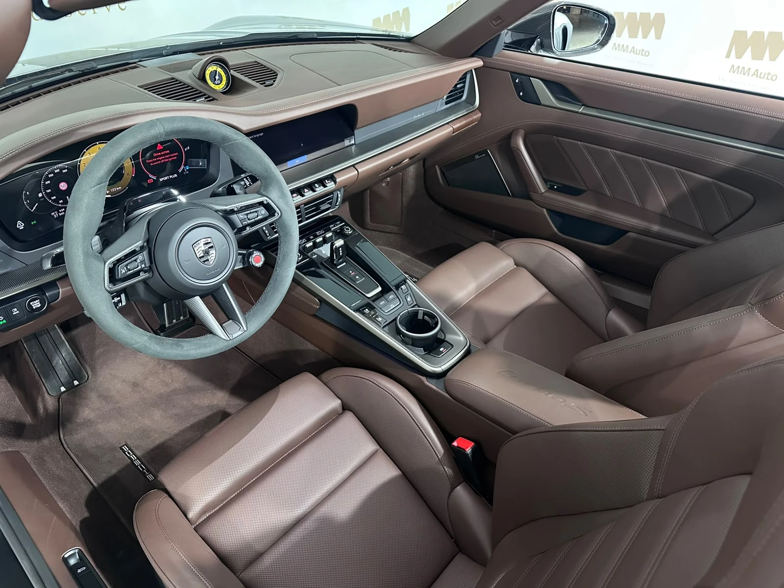 Porsche 911 Turbo S 992.2 Cabrio* Carbon* Burmester* Lift* Chr, снимка 7 - Автомобили и джипове - 55197610