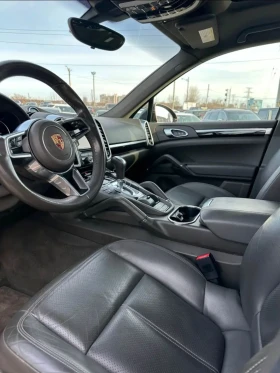 Porsche Cayenne 2016/101000KM/ЛЮК/4x4/Carfax, снимка 11