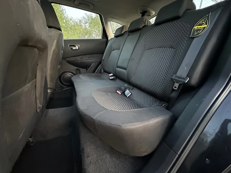 Nissan Qashqai 1.5DCI, снимка 10 - Автомобили и джипове - 51486474
