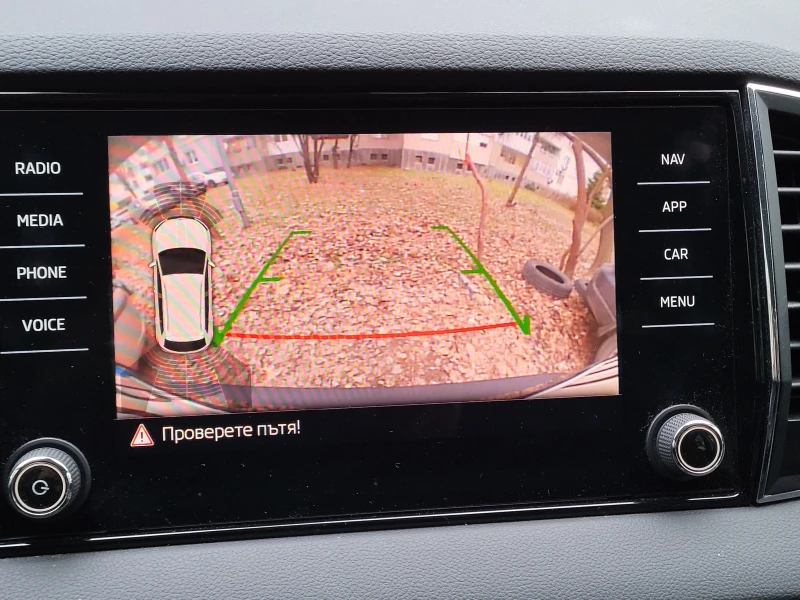 Skoda Karoq 1.6D, EURO 6D, FULL LED MATRX, снимка 12 - Автомобили и джипове - 52459294