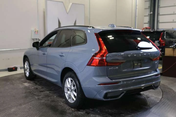 Volvo XC60 AWD R-Design - NAVI| PANO| CAMERA| BLINDSPOT| 2xRI, снимка 3 - Автомобили и джипове - 53913441