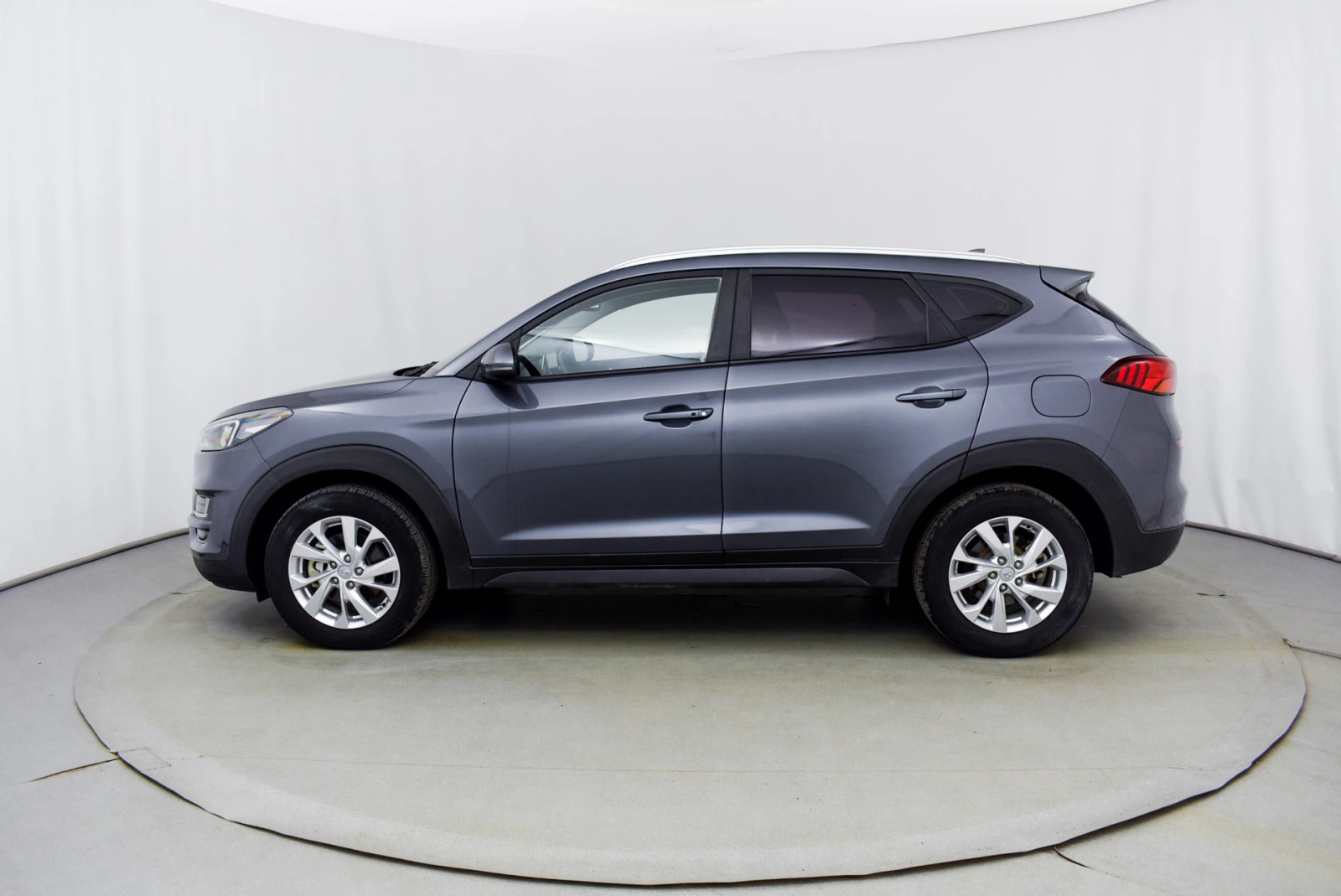 Hyundai Tucson 2.0 CRDI - изображение 5