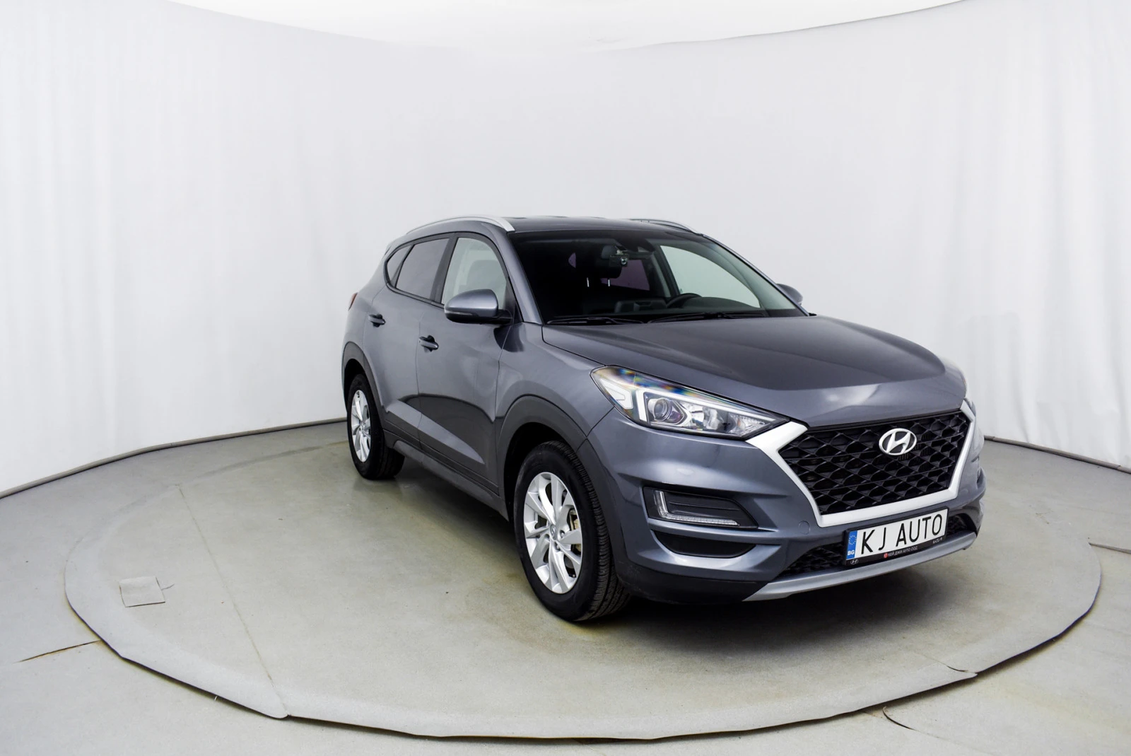 Hyundai Tucson 2.0 CRDI - изображение 2