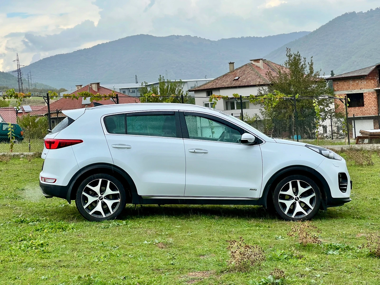 Kia Sportage GT Line - изображение 5