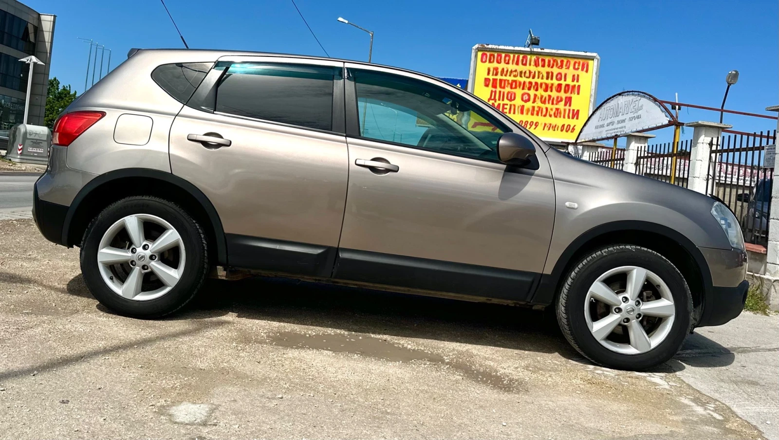 Nissan Qashqai 2.0i 141HP AUTOMATIC 4WD - изображение 5