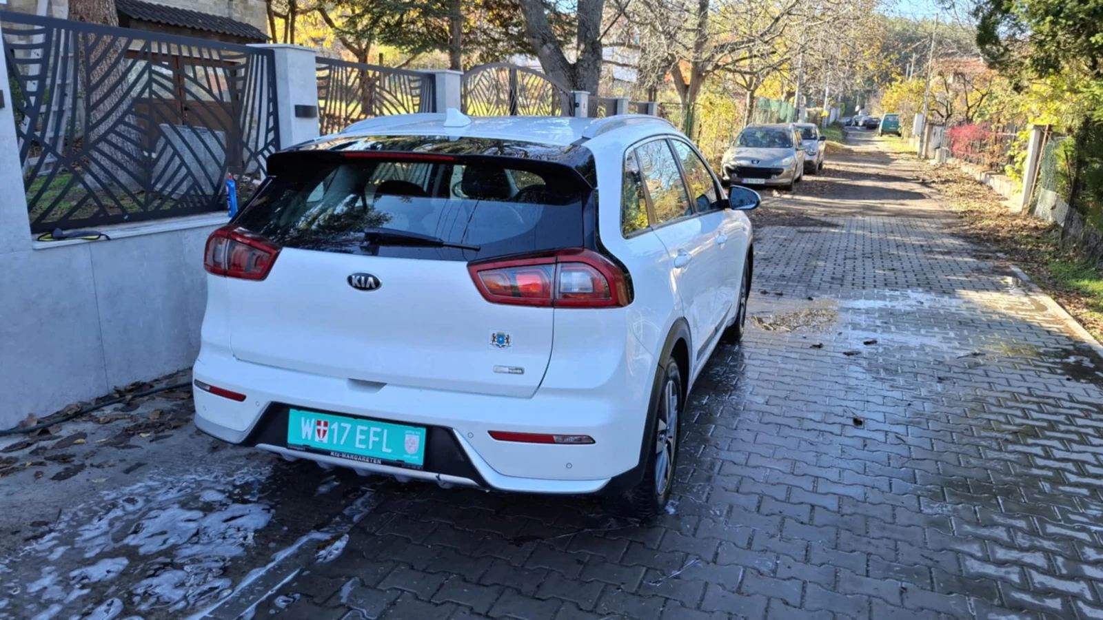 Kia Niro 1.6 GDI HYBRID - изображение 3