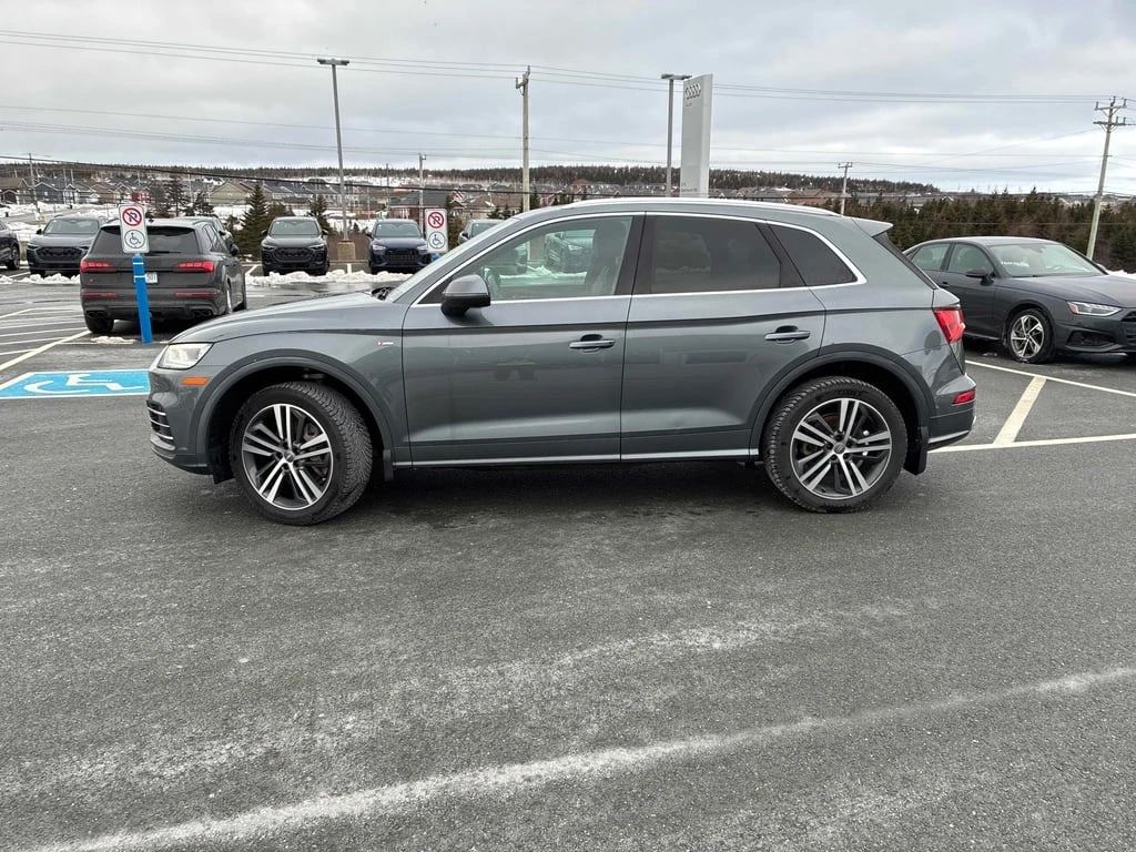 Audi Q5 * Technik * CARFAX * ПОДГРЕВ* 360 КАМЕРИ*  - изображение 2