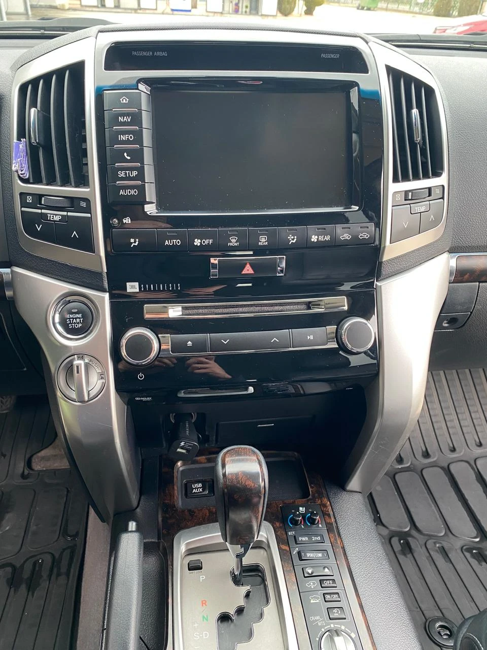 Toyota Land cruiser J200 Facelift 1 собственик, снимка 10 - Автомобили и джипове - 53802802