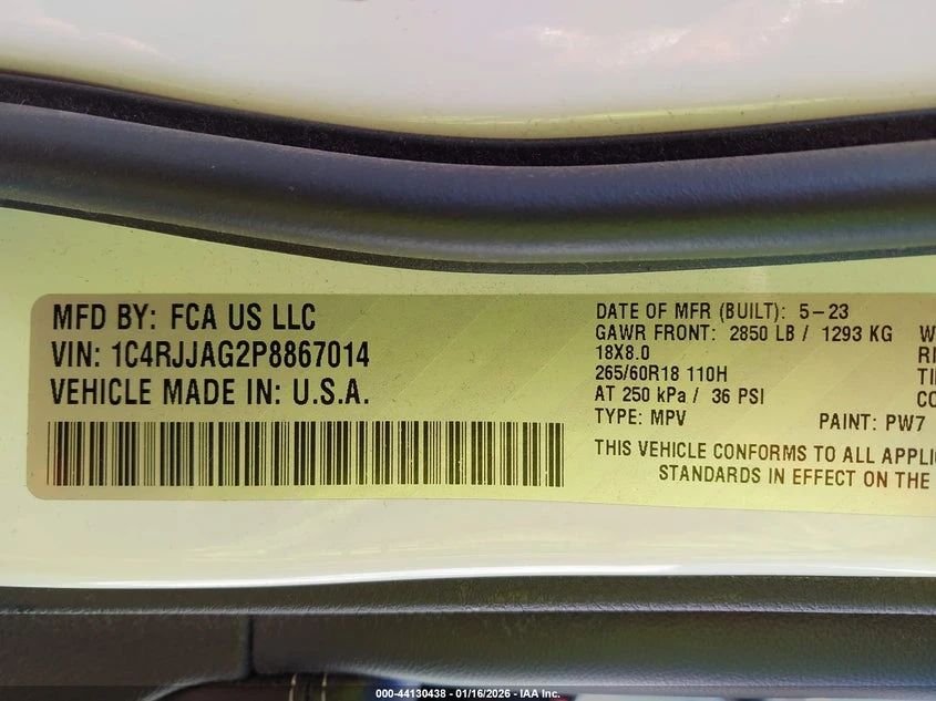 Jeep Grand cherokee 3.6l L Laredo 4X2, снимка 9 - Автомобили и джипове - 53940072