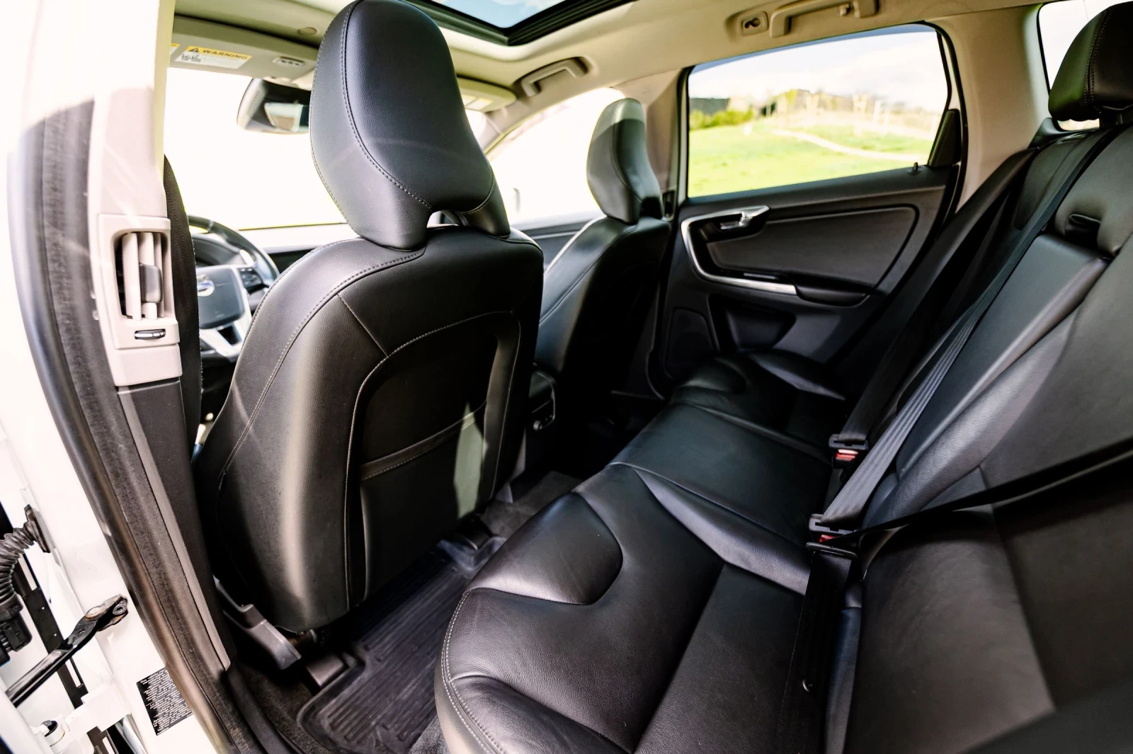 Volvo XC60 T5 Premium Plus AWD, снимка 9 - Автомобили и джипове - 54181014