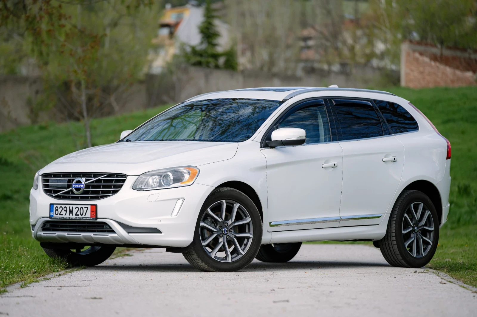 Volvo XC60 T5 Premium Plus AWD