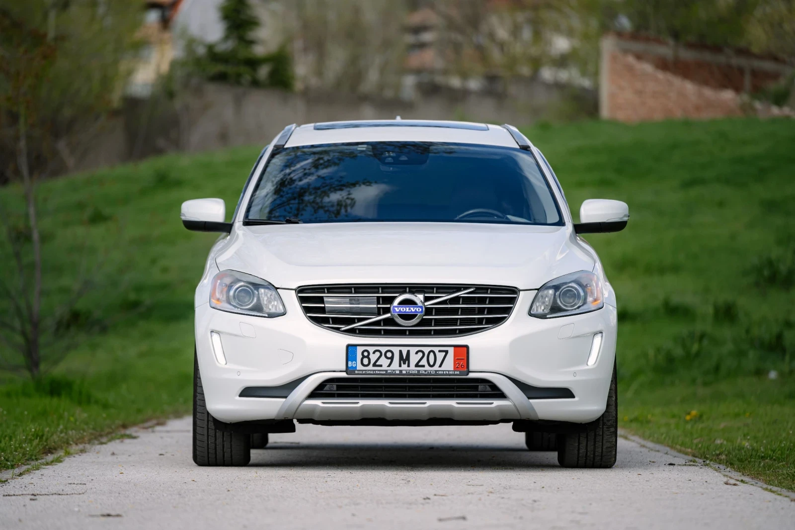Volvo XC60 T5 Premium Plus AWD, снимка 3 - Автомобили и джипове - 54181014