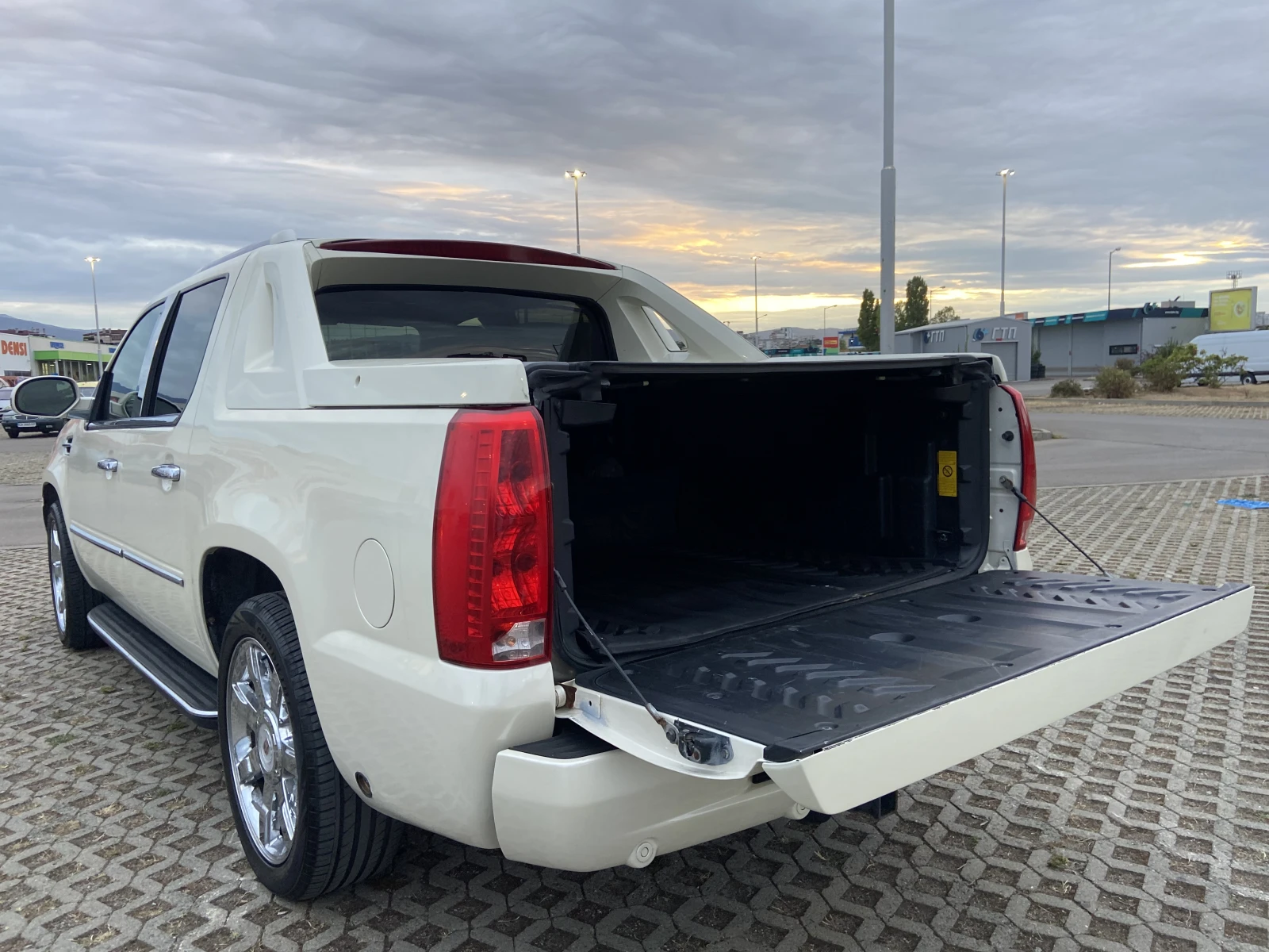 Cadillac Escalade 6.2 4X4 LPG/����� | Mobile.bg � ����������� 11