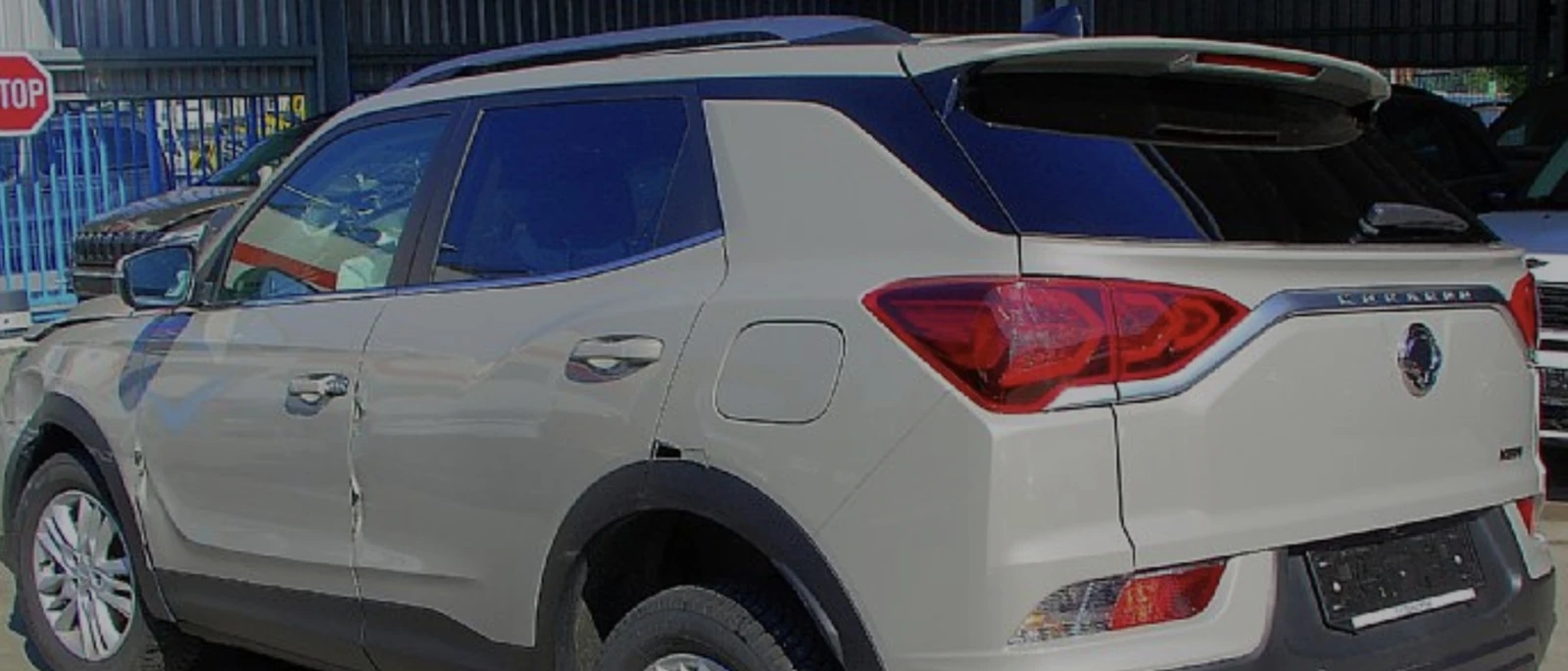 SsangYong Korando 1.5i 4x4 EXCLUSIVE, снимка 4 - Автомобили и джипове - 54842188