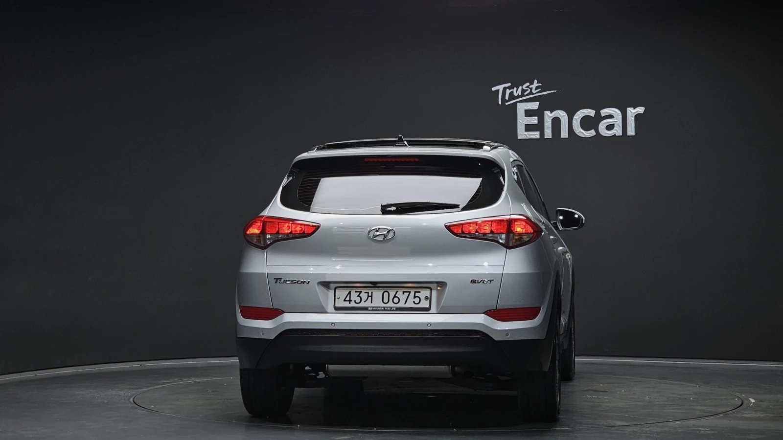 Hyundai Tucson * * 1, 7D* * 2WD* * ЦЕНАДОБГ* * , снимка 4 - Автомобили и джипове - 54962223