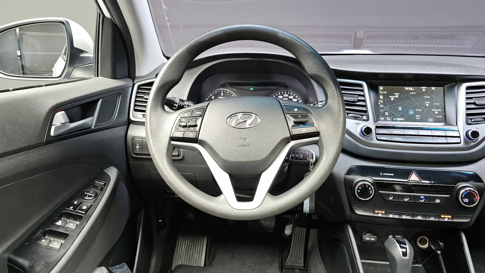 Hyundai Tucson * * 1, 7D* * 2WD* * ЦЕНАДОБГ* * , снимка 11 - Автомобили и джипове - 54962223
