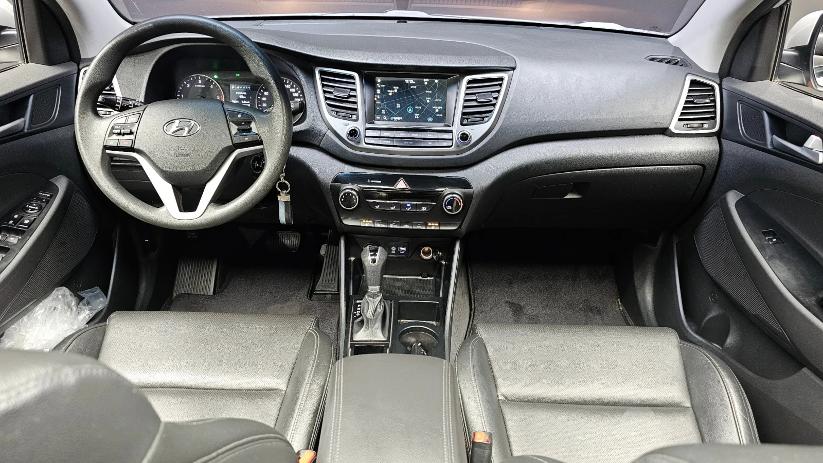 Hyundai Tucson * * 1, 7D* * 2WD* * ЦЕНАДОБГ* * , снимка 5 - Автомобили и джипове - 54962223