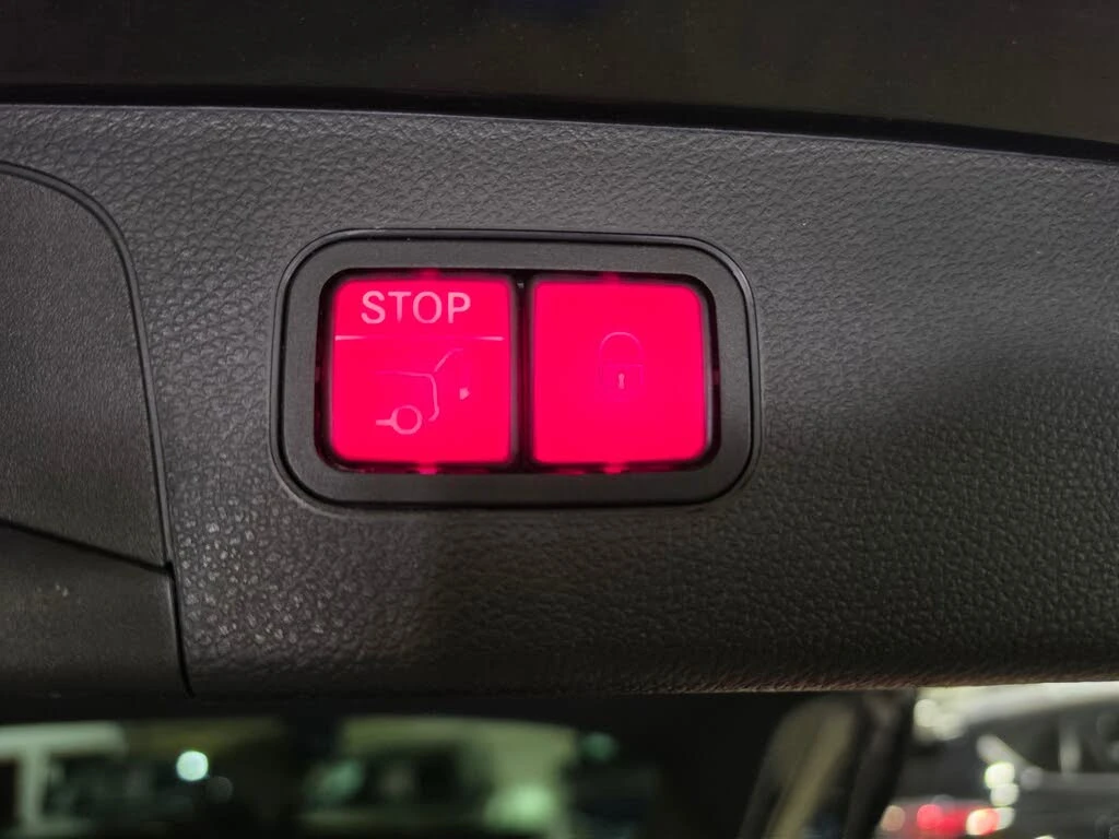 Mercedes-Benz GLC 300 2.0 4MATIC, Distronic, 360-cam, Подгрев, снимка 17 - Автомобили и джипове - 54996684