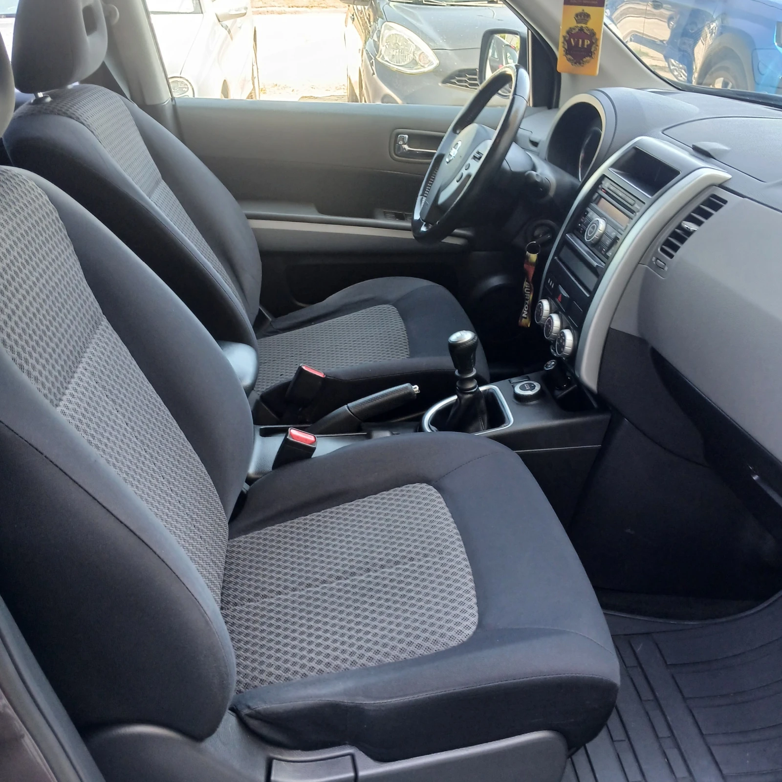 Nissan X-trail 6 СКОРОСТИ 4х4 , снимка 15 - Автомобили и джипове - 55556923