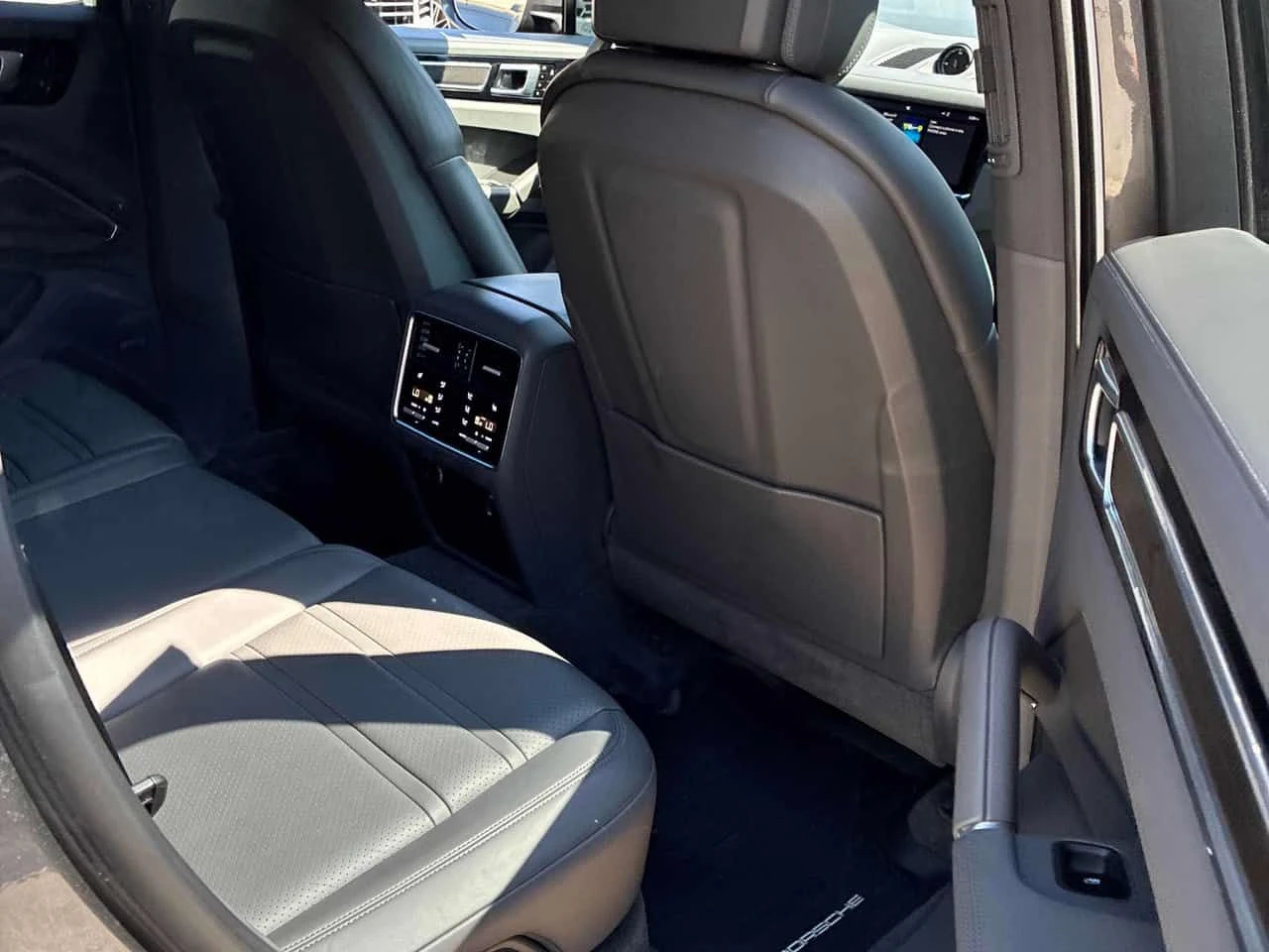 Porsche Cayenne * S * CARFAX * ОПЦИЯ ЗА ФИНАНСИРАНЕ, снимка 14 - Автомобили и джипове - 55598339