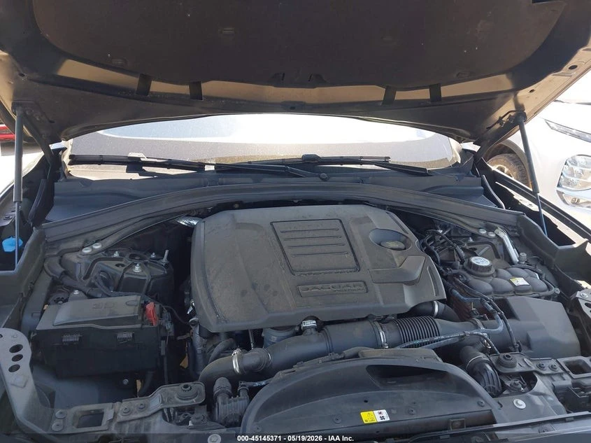 Jaguar F-PACE * PREMIUM* P250* AWD* ПАНО* KEYLESS* Camera* ПОДГР, снимка 10 - Автомобили и джипове - 55615106