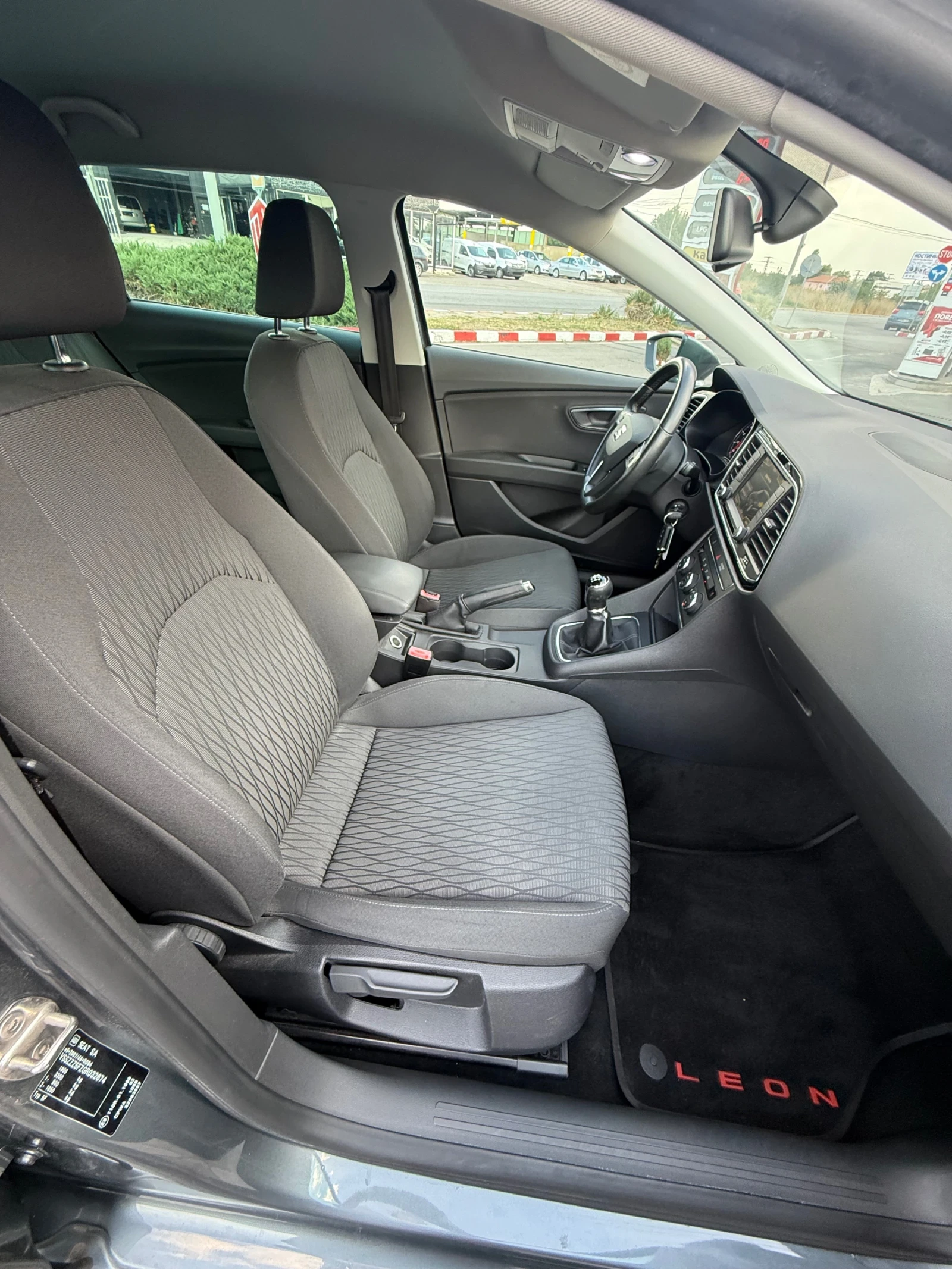 Seat Leon 1.4 TGI ST Style, снимка 12 - Автомобили и джипове - 55833853