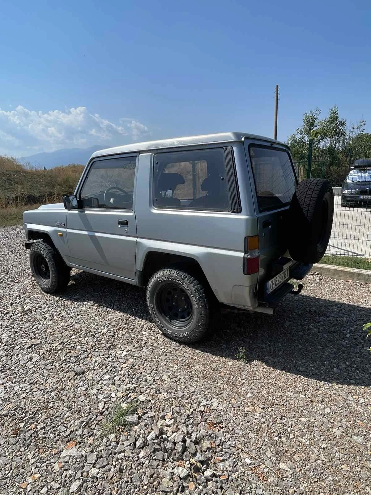Daihatsu Rocky F-80, снимка 5 - Автомобили и джипове - 55921622